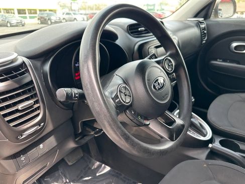 Used 2016 Kia Soul image 24