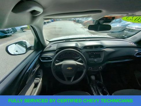 Used 2023 Chevrolet TrailBlazer LT w/ Driver Confidence Package image 38