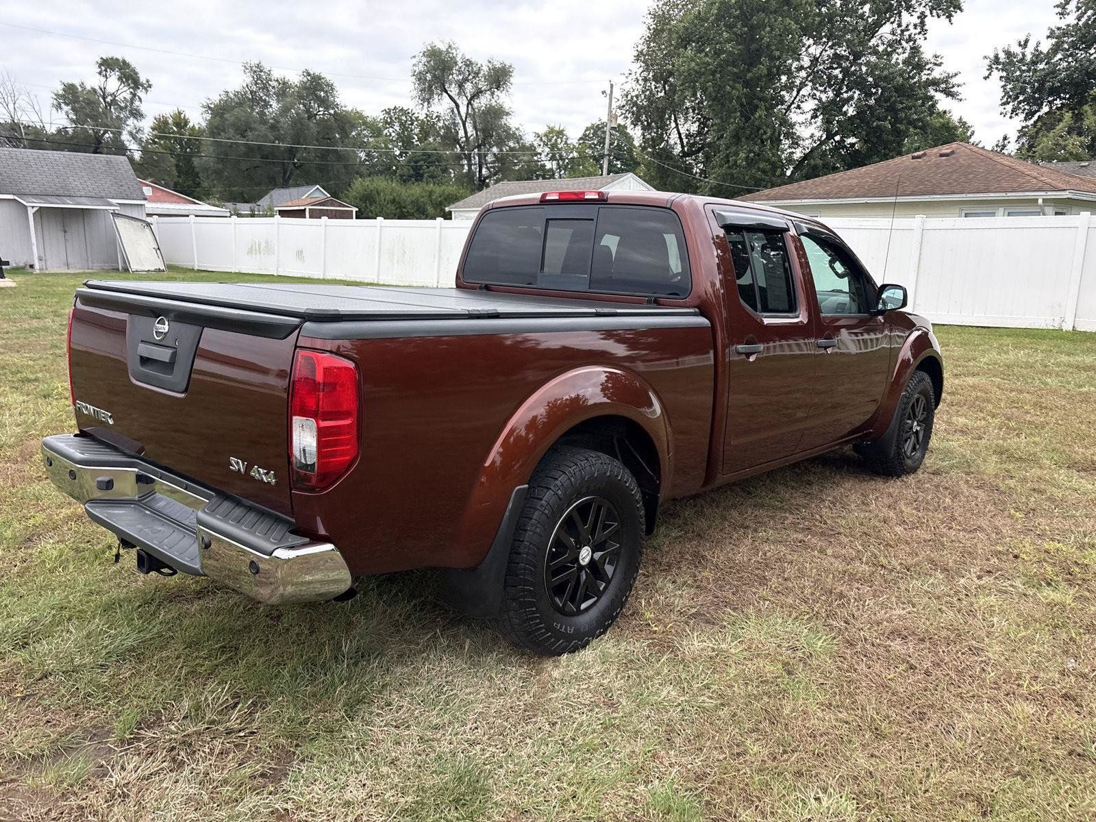 Used 2016 Nissan Frontier SV AWD/4WD image 5
