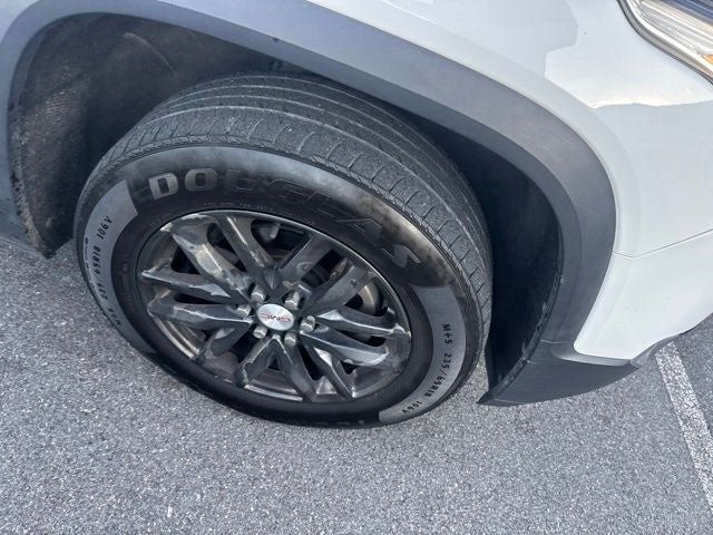 Used 2019 GMC Acadia SLT FWD image 28