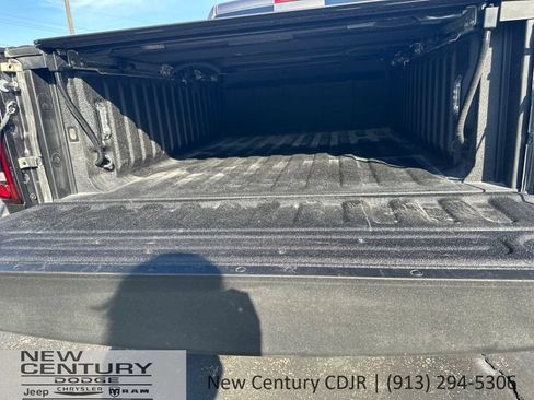 Used 2023 RAM 2500 Laramie AWD/4WD image 12
