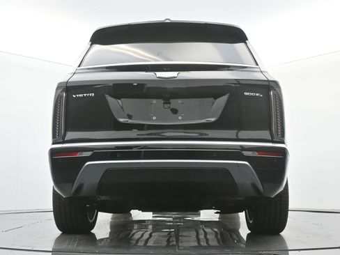 New 2026 Cadillac Vistiq Luxury w/ LPO, Floor Liner Package image 18