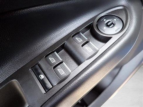 Used 2017 Ford Escape Titanium image 17