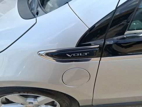 Used 2015 Chevrolet Volt Premium w/ Premium Trim Package FWD image 5