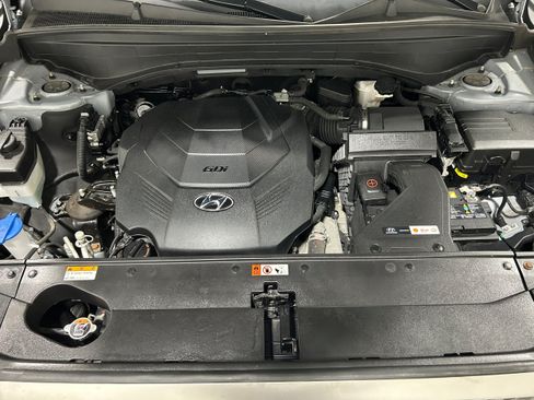 Used 2020 Hyundai Palisade Limited w/ Winter Weather Package AWD/4WD image 17