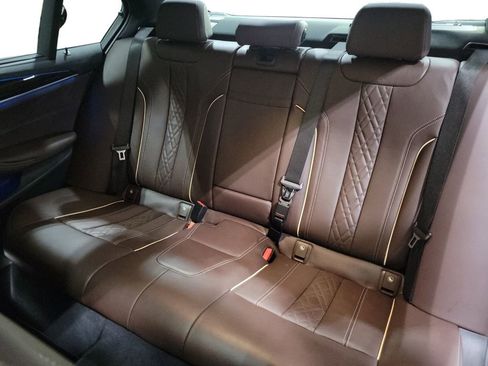 Used 2023 BMW 530e w/ Executive Package image 23