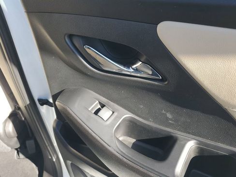 Used 2023 Chevrolet Traverse LS image 45