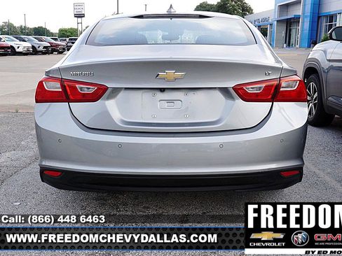 Used 2024 Chevrolet Malibu LT image 4