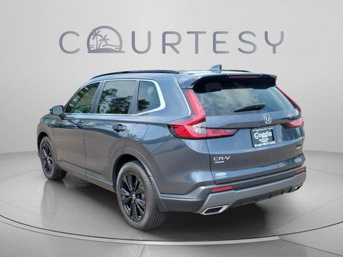 Used 2023 Honda CR-V Sport Touring image 4