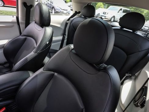Used 2016 MINI Cooper 2-Door Hardtop FWD image 43