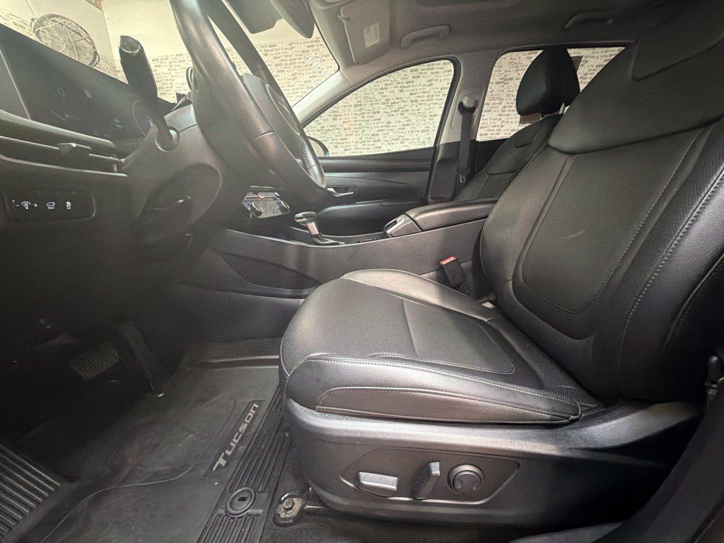 Used 2025 Hyundai Tucson SEL AWD/4WD image 24