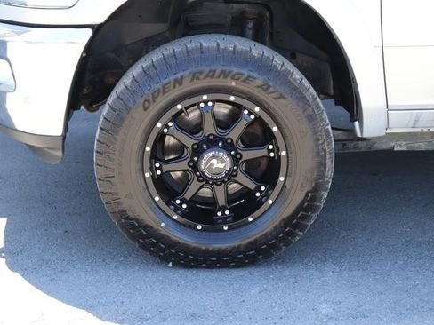 Used 2017 RAM 2500 Laramie AWD/4WD image 30