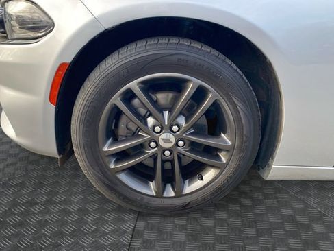 Used 2019 Dodge Charger SXT image 34