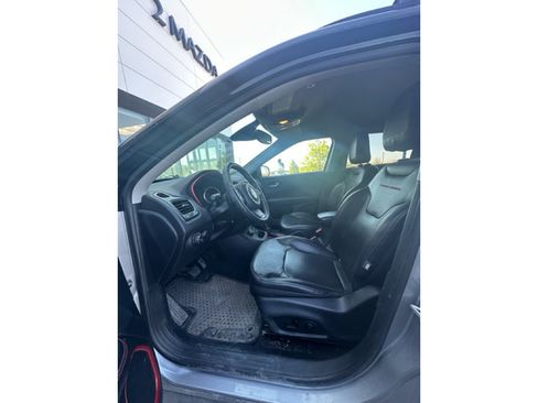 Used 2018 Jeep Compass Trailhawk w/ Leather Interior Group image 9