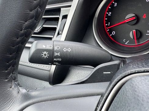 Used 2024 Toyota Camry XSE FWD image 25