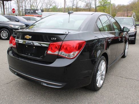 Used 2015 Chevrolet Cruze LTZ w/ Sun, Sound and Sport Package FWD image 8