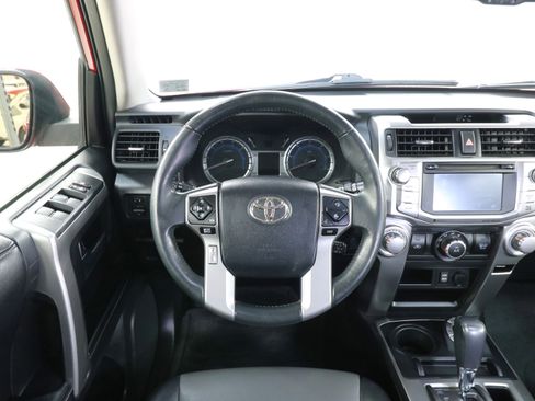 Used 2016 Toyota 4Runner SR5 image 10