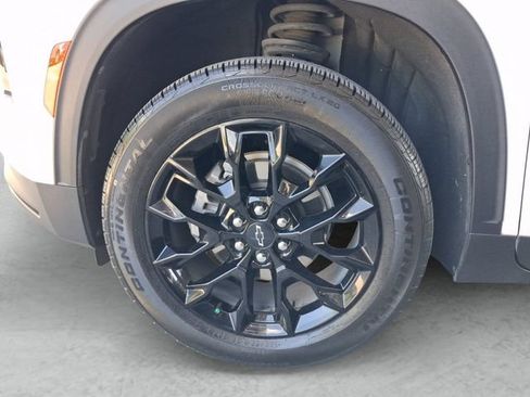 Used 2024 Chevrolet Traverse LT w/ Midnight/Sport Edition FWD image 29