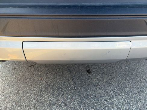 Used 2025 GMC Acadia Elevation image 23