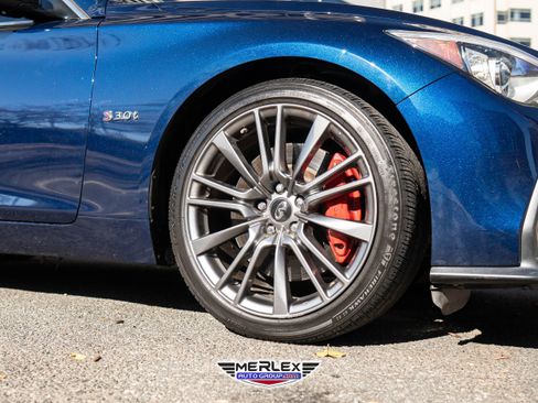 Used 2018 INFINITI Q50 Red Sport 400 w/ Sensory Package (Sport) image 10