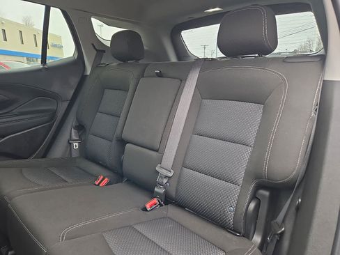 Used 2024 GMC Terrain SLE w/ Driver Convenience Package image 12