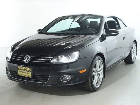 Used 2014 Volkswagen Eos Executive image 2