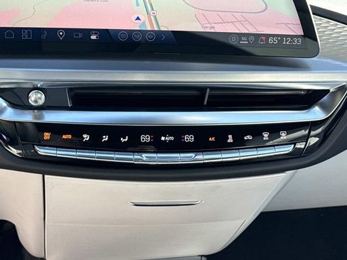 New 2025 Cadillac Lyriq Luxury image 22