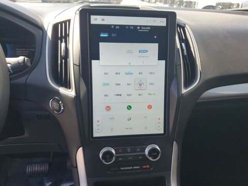 Certified 2024 Ford Edge SE w/ Black Appearance Package image 23