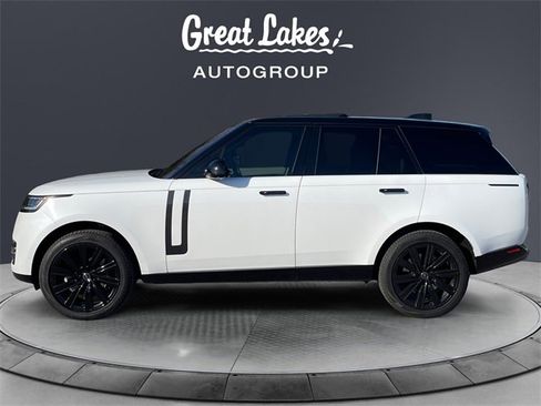 Used 2023 Land Rover Range Rover SE image 2