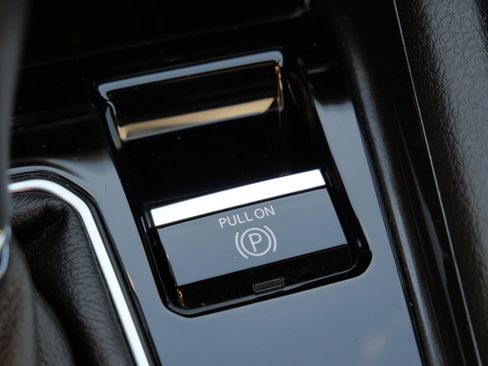 Used 2024 Jeep Compass Latitude image 29