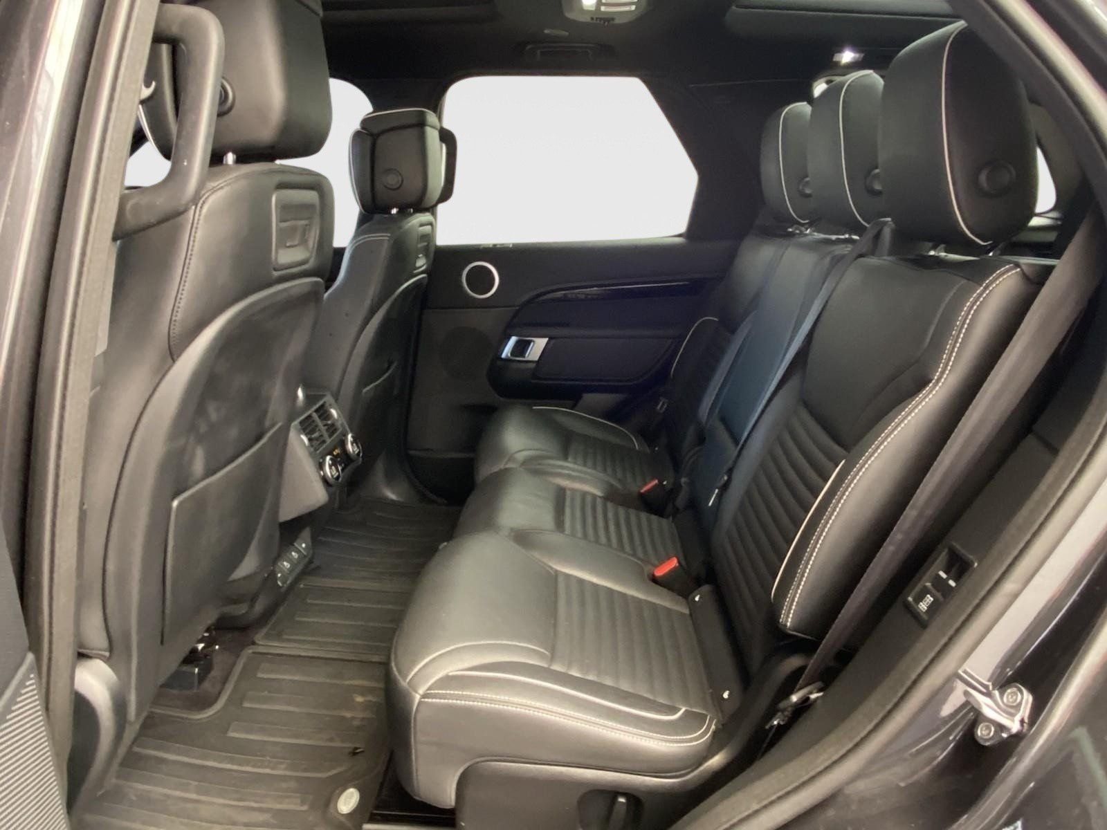 Used 2021 Land Rover Discovery HSE R-Dynamic AWD/4WD image 22