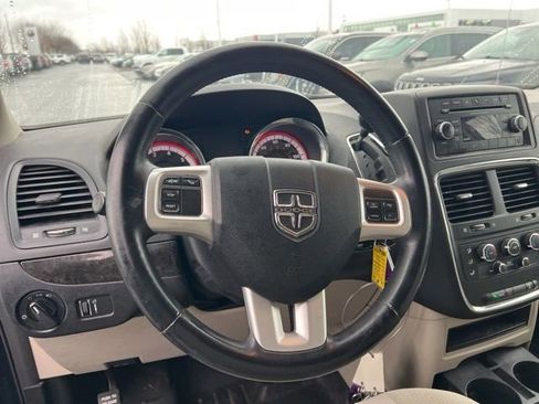 Used 2012 Dodge Grand Caravan SE image 13