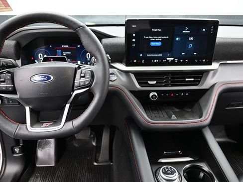 Used 2025 Ford Explorer ST AWD/4WD image 17