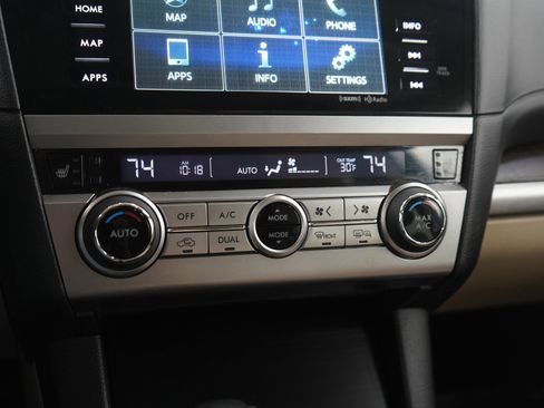 Used 2015 Subaru Outback 3.6R Limited image 23