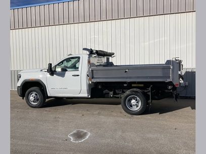 New 2026 GMC Sierra 3500 Pro w/ Convenience Package