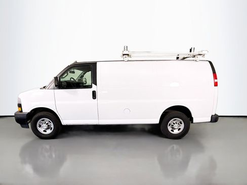 Used 2021 Chevrolet Express 2500 w/ Driver Convenience Package RWD image 6