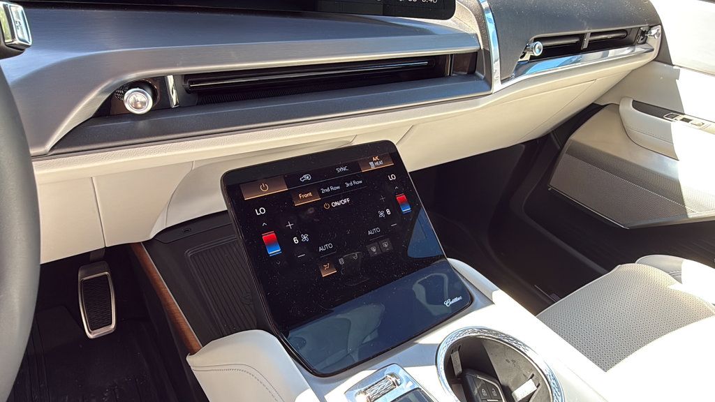 Certified 2026 Cadillac Vistiq Sport w/ LPO, Floor Liner Package AWD/4WD image 41