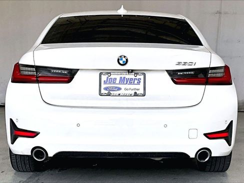 Used 2020 BMW 330i Sedan w/ Convenience Package RWD image 4