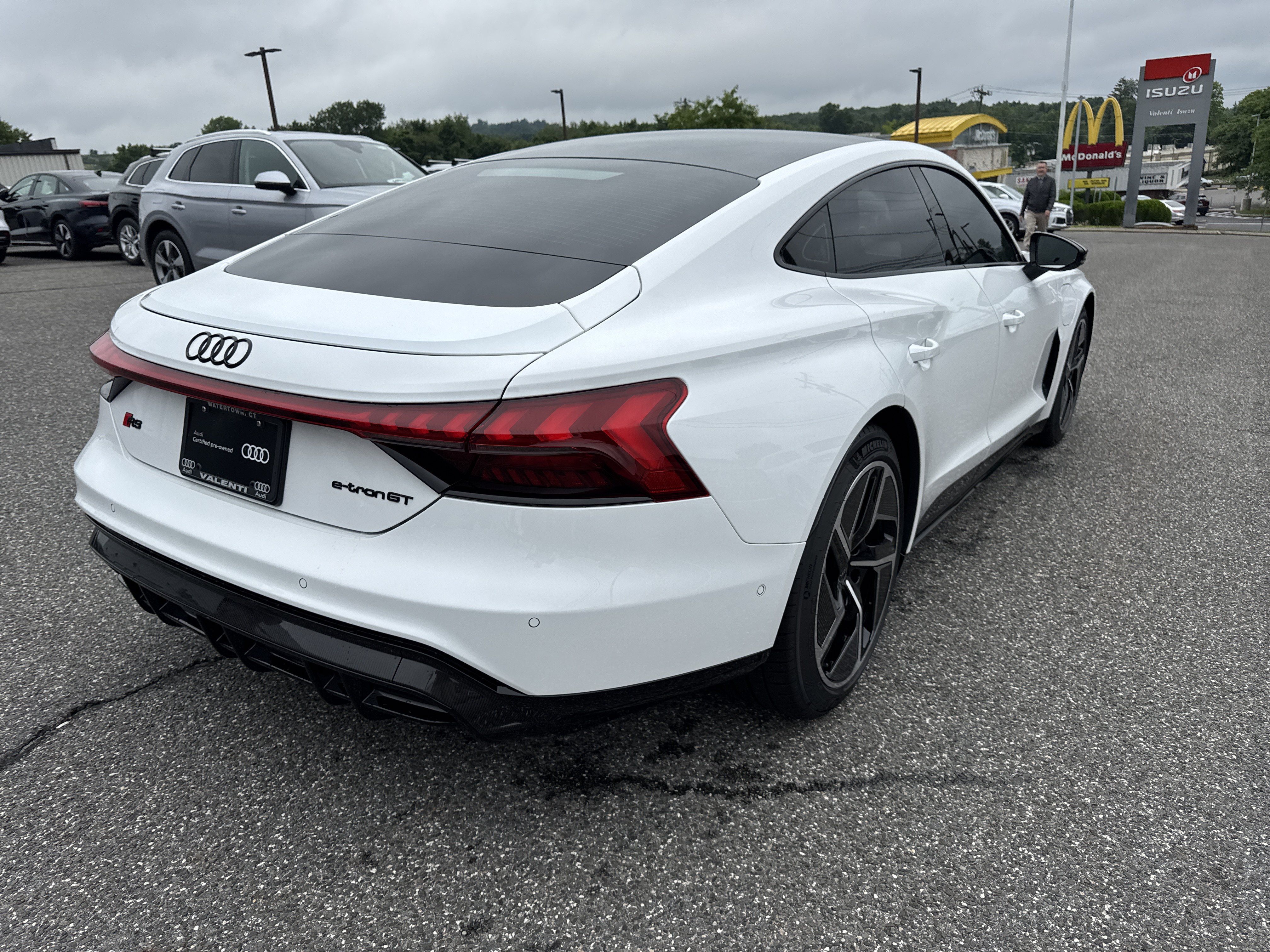 Used 2023 Audi RS e-tron GT w/ Carbon Performance Package AWD/4WD image 7