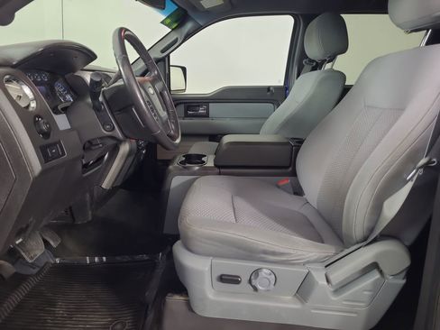 Used 2014 Ford F150 XLT w/ XLT Chrome Package image 16