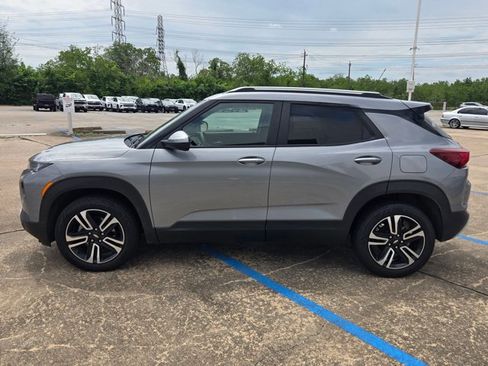Used 2023 Chevrolet TrailBlazer LT w/ Convenience Package image 8