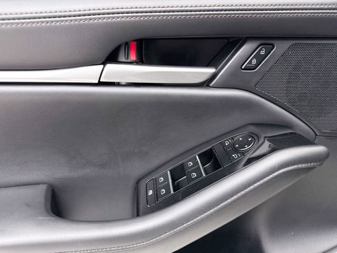 Used 2025 MAZDA MAZDA3 s image 24