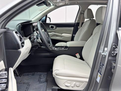 Used 2023 Kia Sorento SX Prestige AWD/4WD image 16