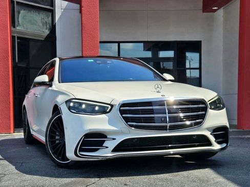 Used 2022 Mercedes-Benz S 500 S 500 w/ AMG Line Package image 12