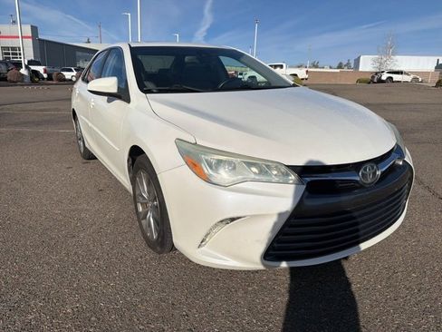 Used 2016 Toyota Camry XLE image 1