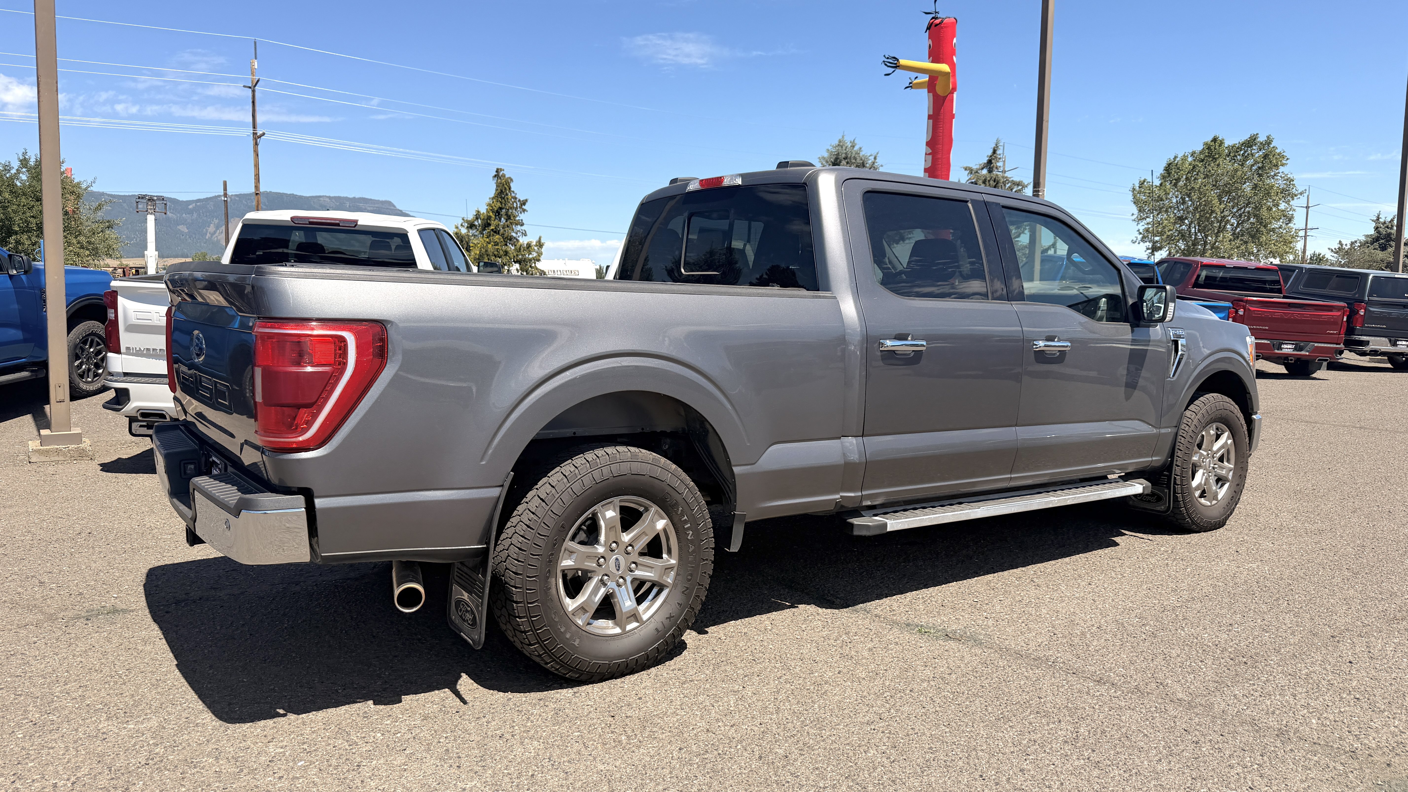 Used 2022 Ford F150 XLT w/ Equipment Group 302A High AWD/4WD image 8
