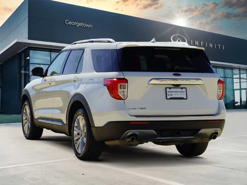 Used 2022 Ford Explorer Limited w/ Equipment Group 301A image 7