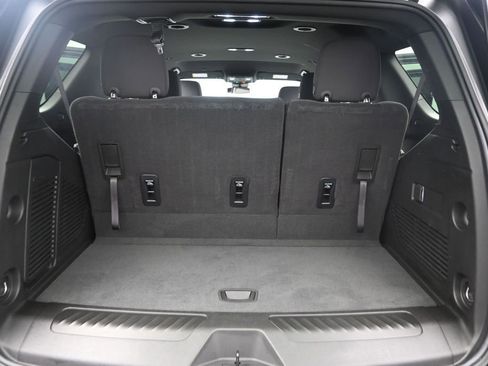 Used 2024 Chevrolet Tahoe LS RWD image 19