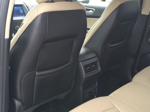 Used 2020 Ford Edge SEL w/ Convenience Package image 18
