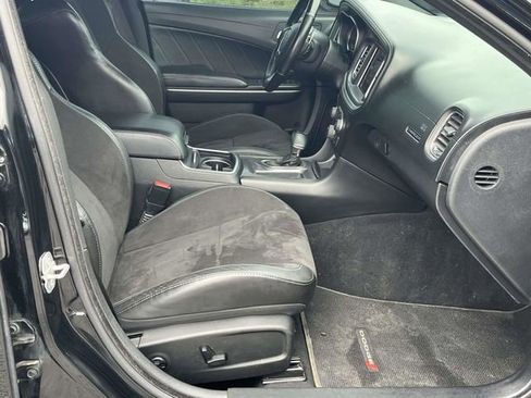 Used 2019 Dodge Charger R/T w/ Plus Group RWD image 24